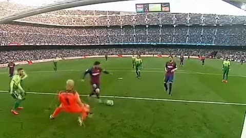 Messi no a human...😍😍😍