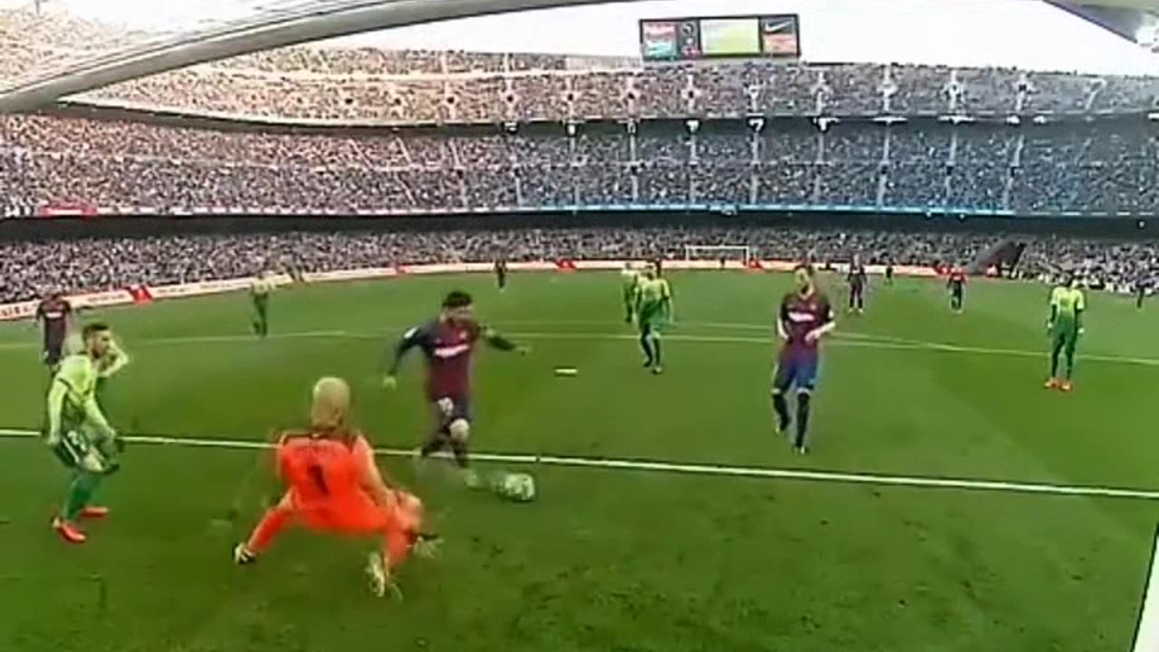 Messi no a human...😍😍😍