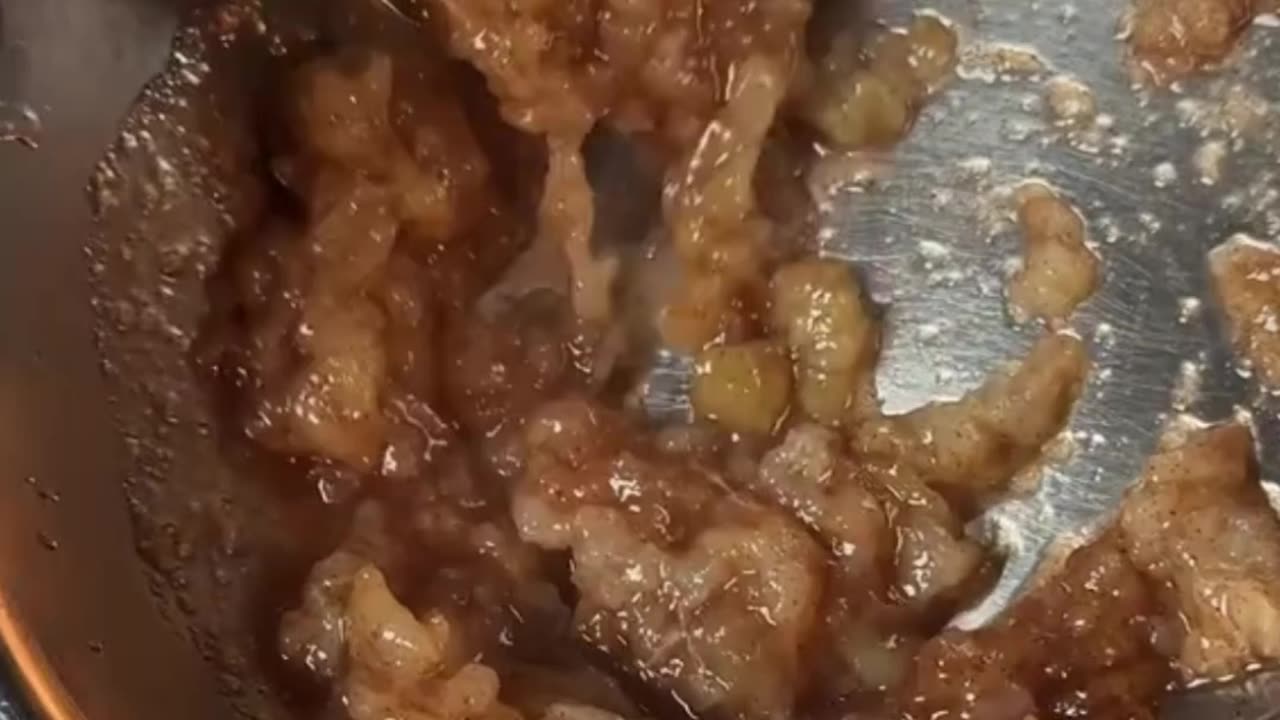 Apple & Pear Crumble w Spiced Custard