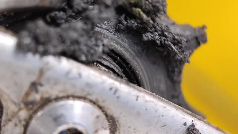 How to quickly clean bicycle gears
