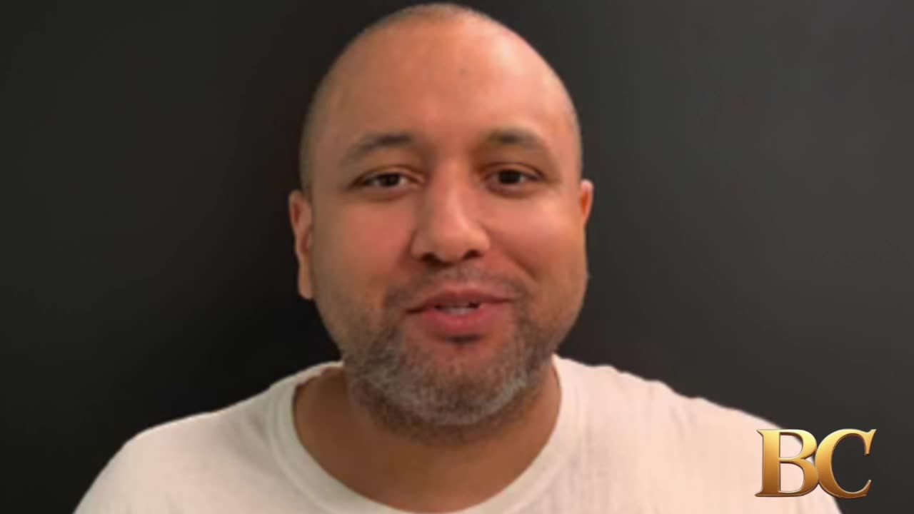 South Carolina man who killed an off-duty police officer is executed by firing squad