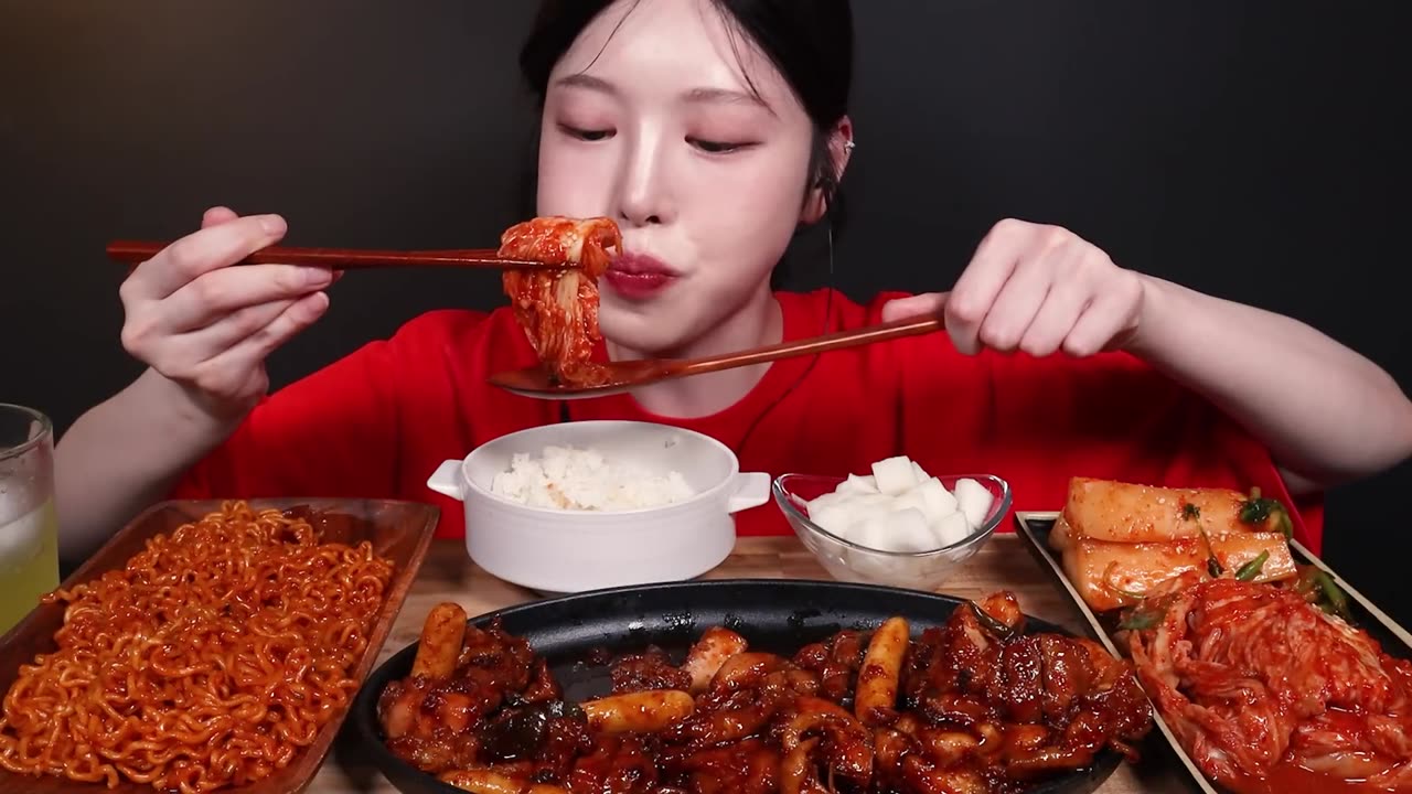 Spicy Charcoal Chicken & Ramen Noodle Mukbang ASMR