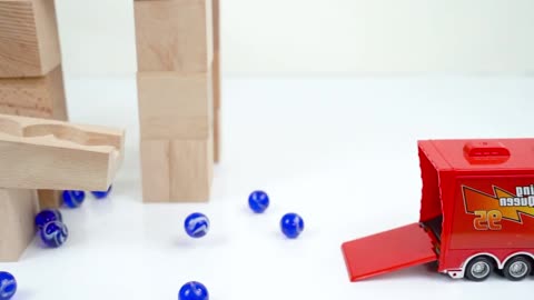 Tractors in Marble Run Adventure
