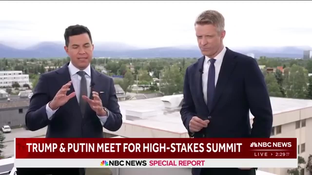 Trump and Putin briefly face cameras at beginning of Alaska summit