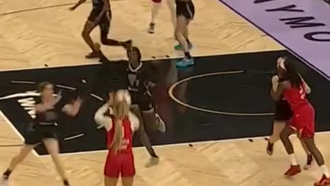 Indiana Fever Enforcer Sophie Cunningham #CaitlinClark Part of TRES LECHES