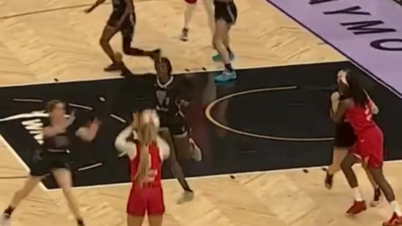 Indiana Fever Enforcer Sophie Cunningham #CaitlinClark Part of TRES LECHES