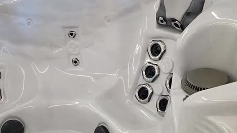 7 Seater Luxury Hot Tub Sale | The Nautique