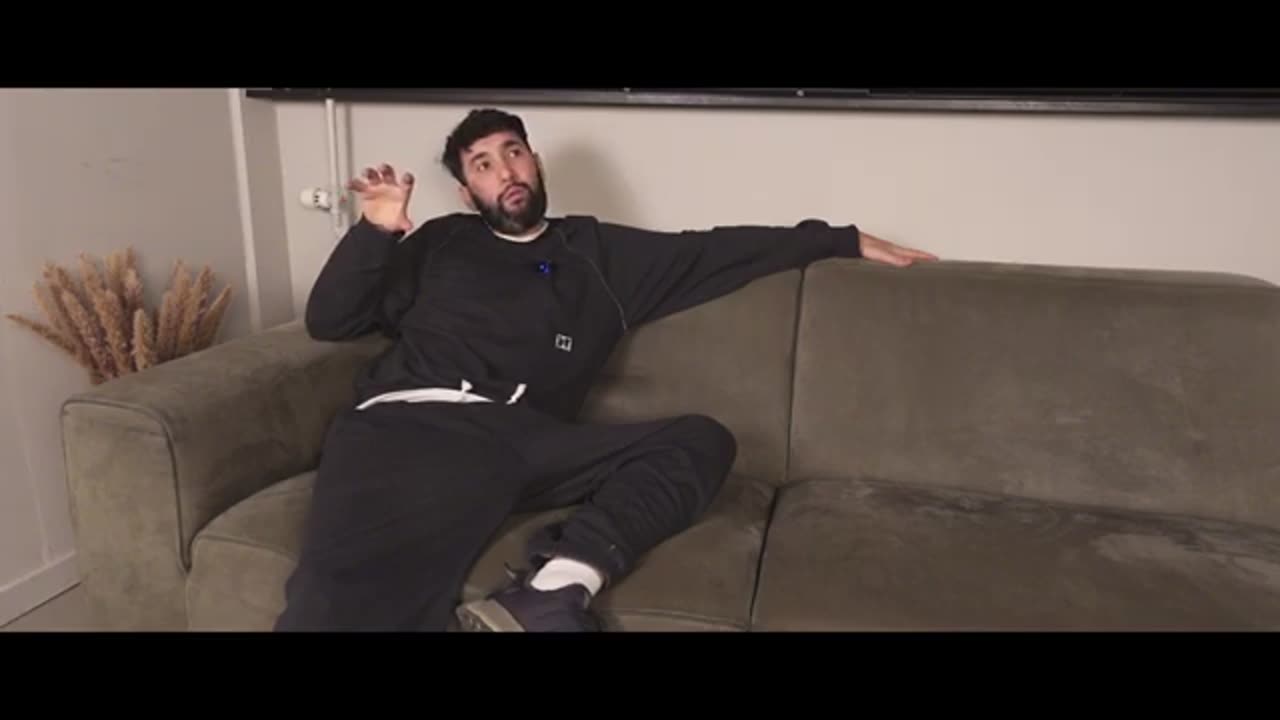 Younes oualli,,lale gul en wierd duk