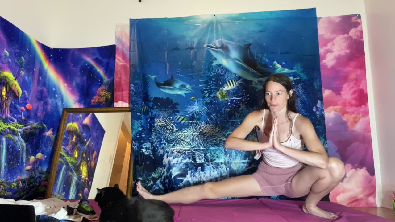 and I'll move the mountains 😘 downward dog, lizard lunge, wild thing #everdamnday @TheMFingCOO