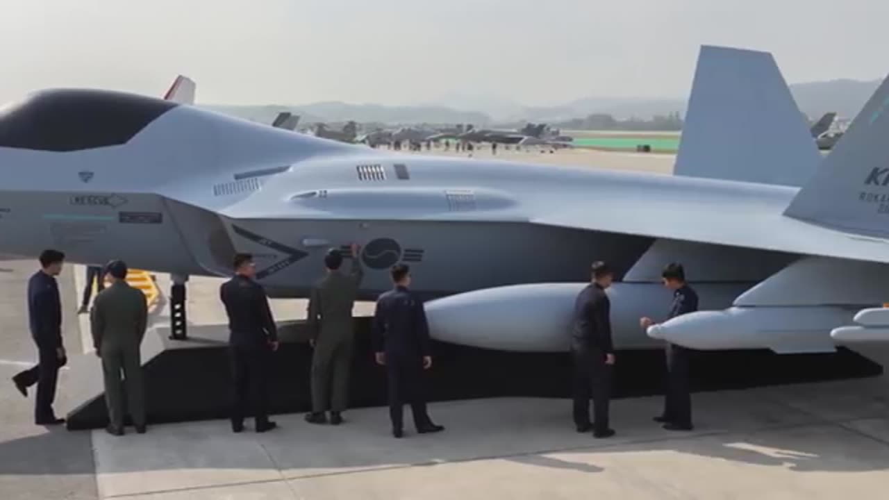 South Korea Unveils A Game Changing Jet Fighter