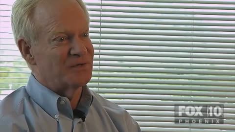 Former Arizona Governor Fife Symington testifies witnessing the 1 mile long Phoenix Lights craft