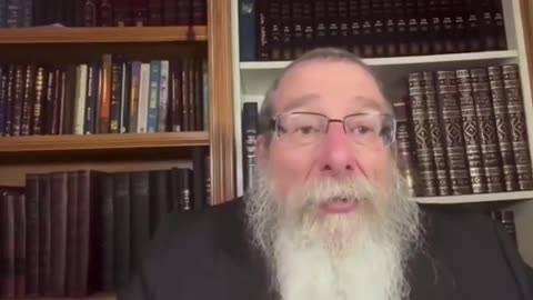 Rabbi says "AI will take care of everything, even our investments, so we can spend time on the more important things, like learning the Torah."