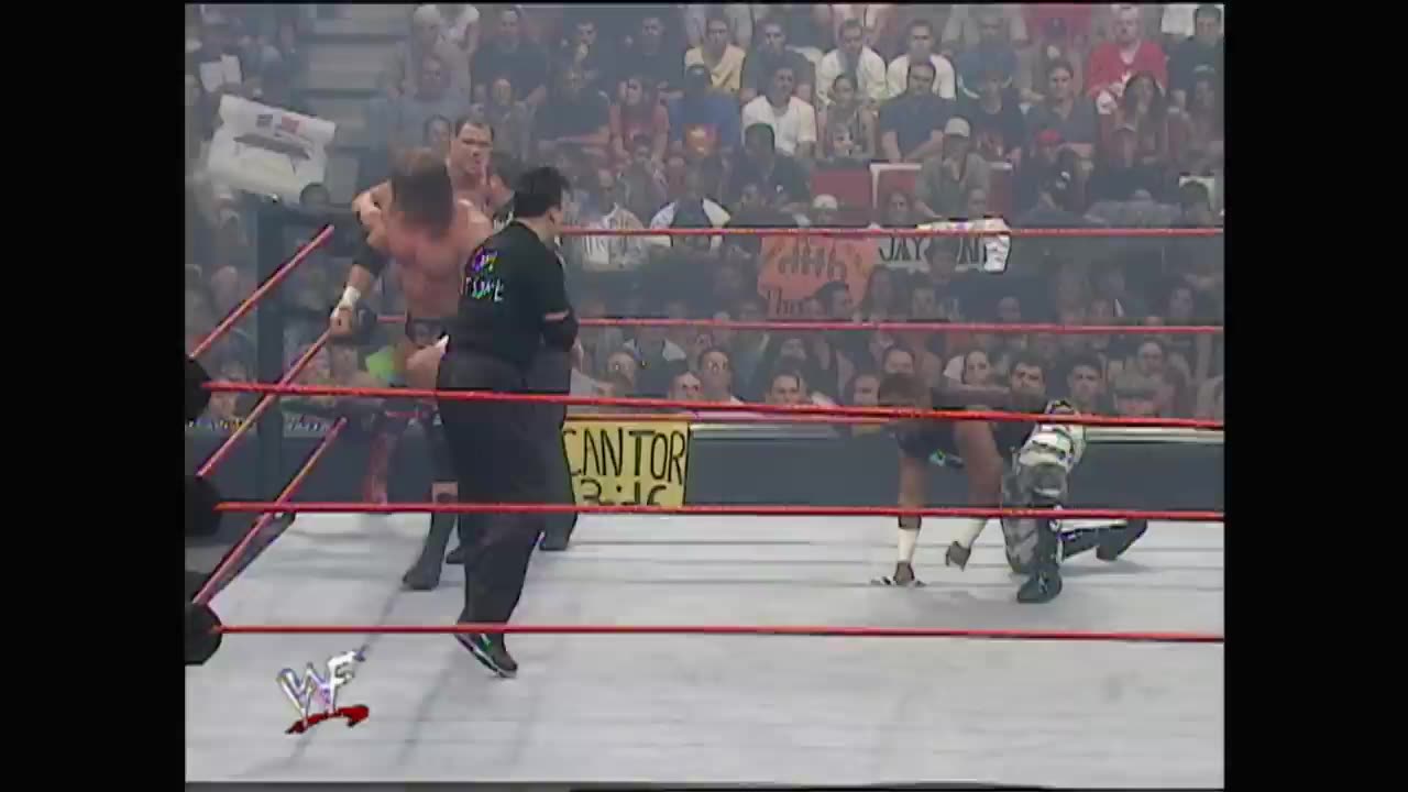 FULL MATCH： The Rock & Dudley Boyz vs. Kurt Angle, Shane McMahon & Triple H： Raw, Aug. 14, 2000 HD