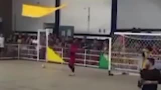 Portero muere tras recibir un balonazo en el pecho