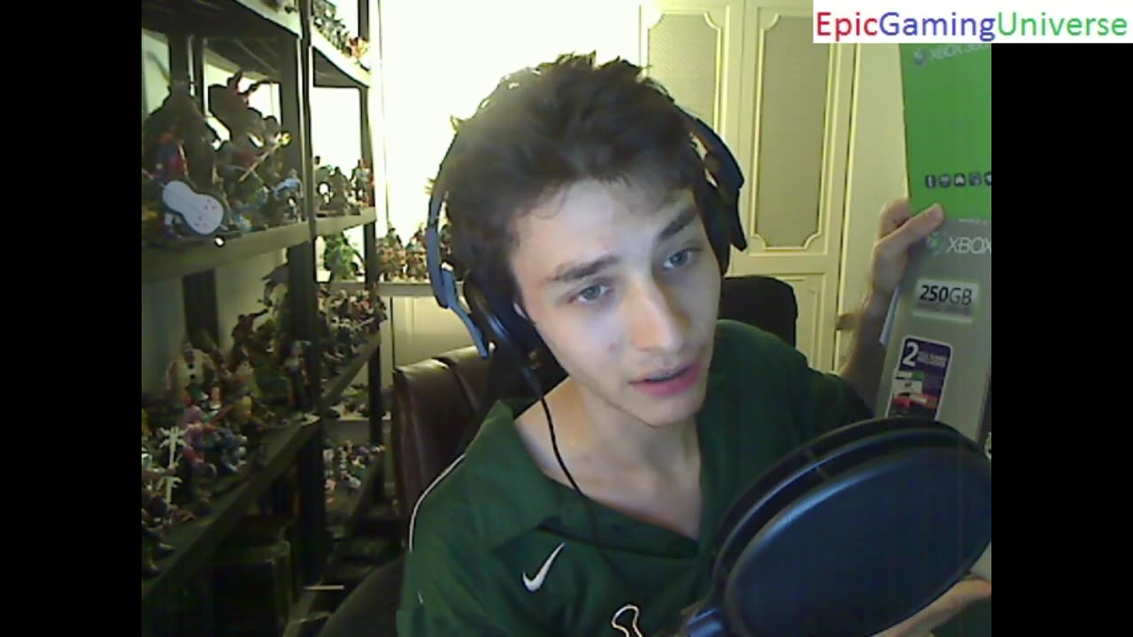 The Original Box For The Xbox 360 250GB Holiday Bundle Revealed