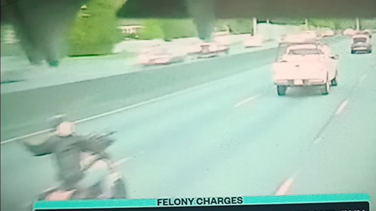 Outrageous road rage incident in Oregon