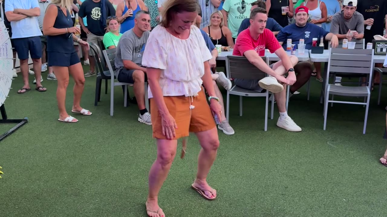 First Ever Hula Dog Champion!