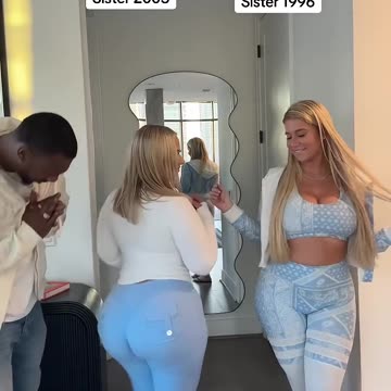 Who you choosing the older or younger sister?! 🥰♥️ #shorts #short #Stelledel