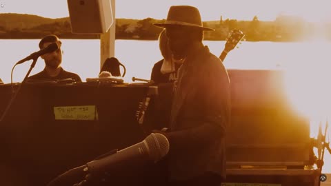 When My Train Pulls In - Gary Clark Jr