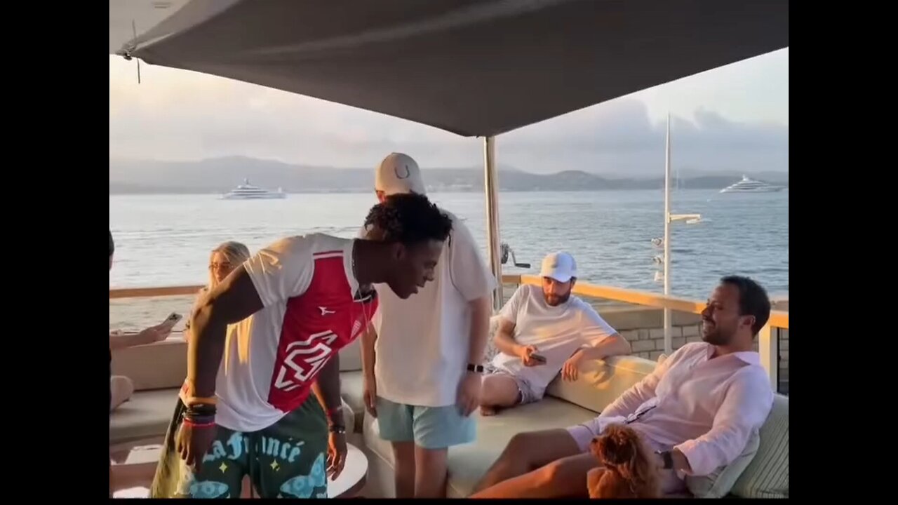 ishowspeed vs Pogba dog Bark battle