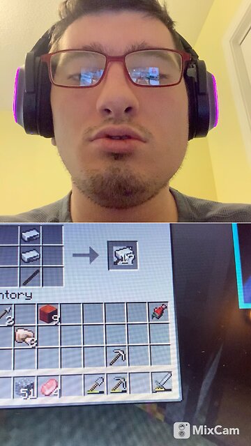 My reaction to mmjoemele playing Minecraft