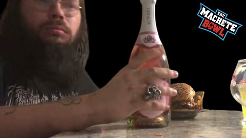 The Machete Bowl Ep. 416 - Cobes hacks up some seafood + More!