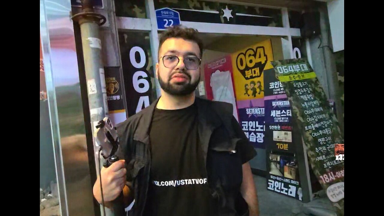 IP2 Stories - Chicken Andy Pressed By Guy From UK! Later Chicken Beats On UstaTVOfficial