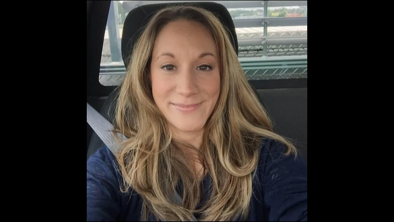 We go for a coffee ☕️. September 2005