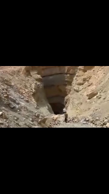 Mosad šíří na internetu záběry z vykopané studny v Maroku jako díru po americké bombě ve Fordow!