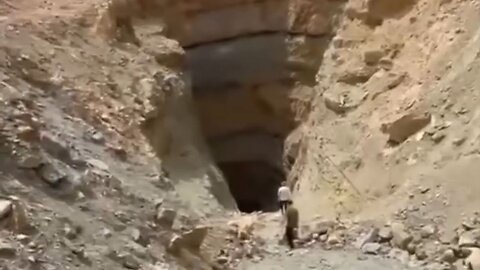 Mosad šíří na internetu záběry z vykopané studny v Maroku jako díru po americké bombě ve Fordow!