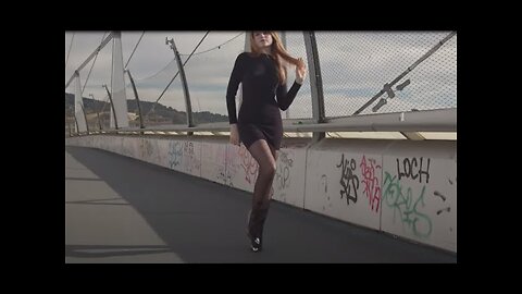 MODEL FILM : PANTYHOSE STOCKINGS TIGHTS HIGH HEELS MINIDRESS COLLANT SHORT MINI SKIRT 4k