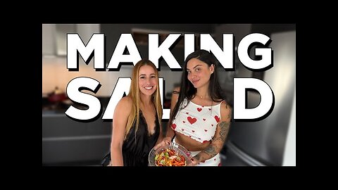 MAKING A QUICK AND REFRESHING SALAD WITH @zoealvarez2 | COOKING WITH DRI