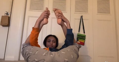 Imanii Bends - Evening Yoga Ebony Girl Routine | Day 16 🥰 
