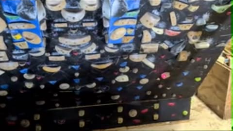 Climbing Route Setting: Slopers & Strategic Beta!