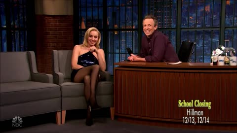 Aubrey Plaza AMAZING LEGS and THIGHS in Pantyhose