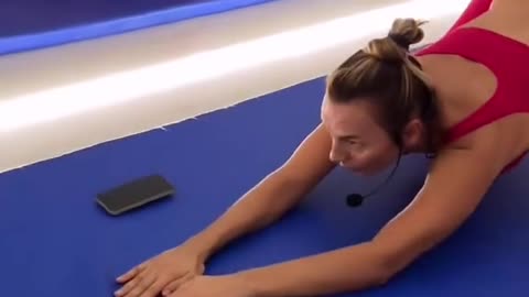 "5-Minute Fat-Burning Workout, No Equipment Needed!"