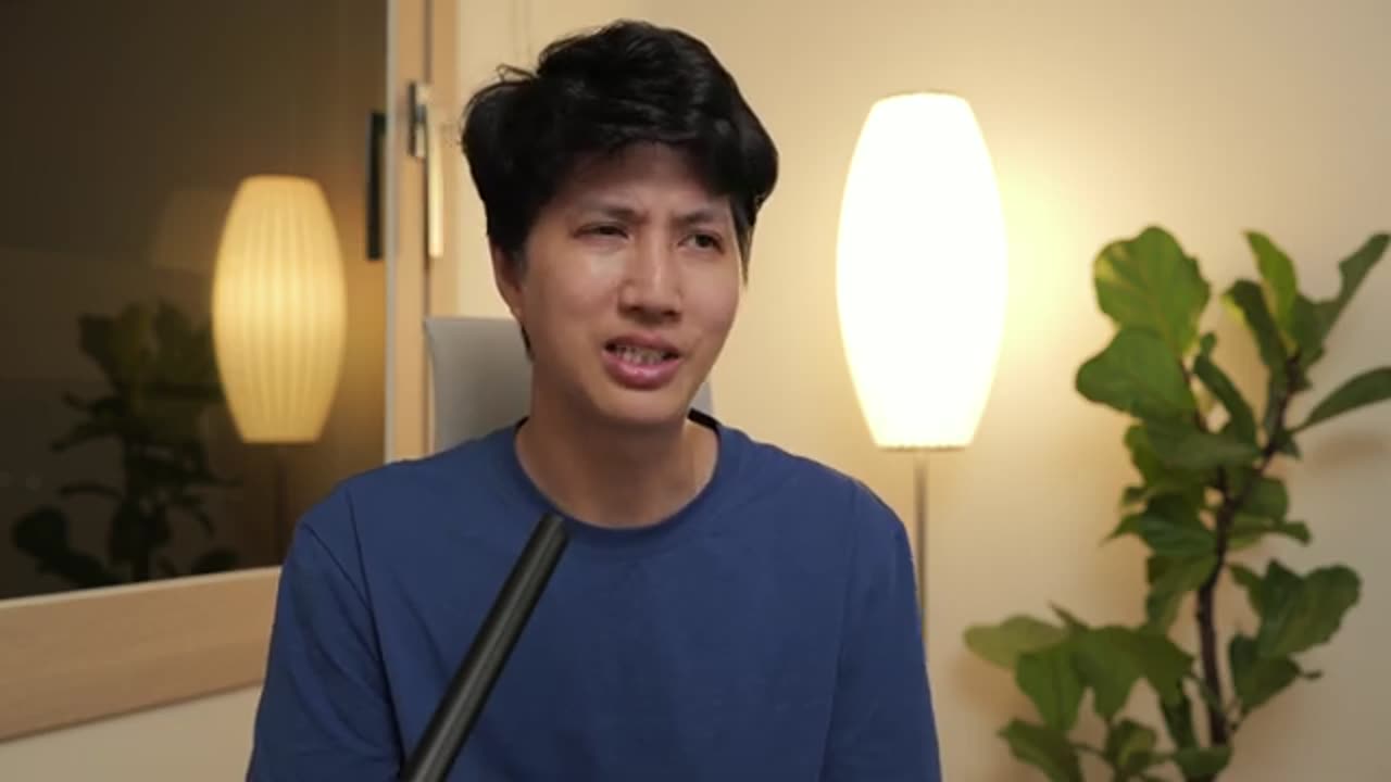 White House CHAOS hides failing economy