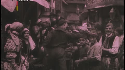 BArch_FWMS_K_143104_1R_Zwei_blaue_Jungen