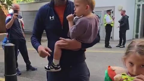 Man gets pulled over by the police for carrying England flags for the ...