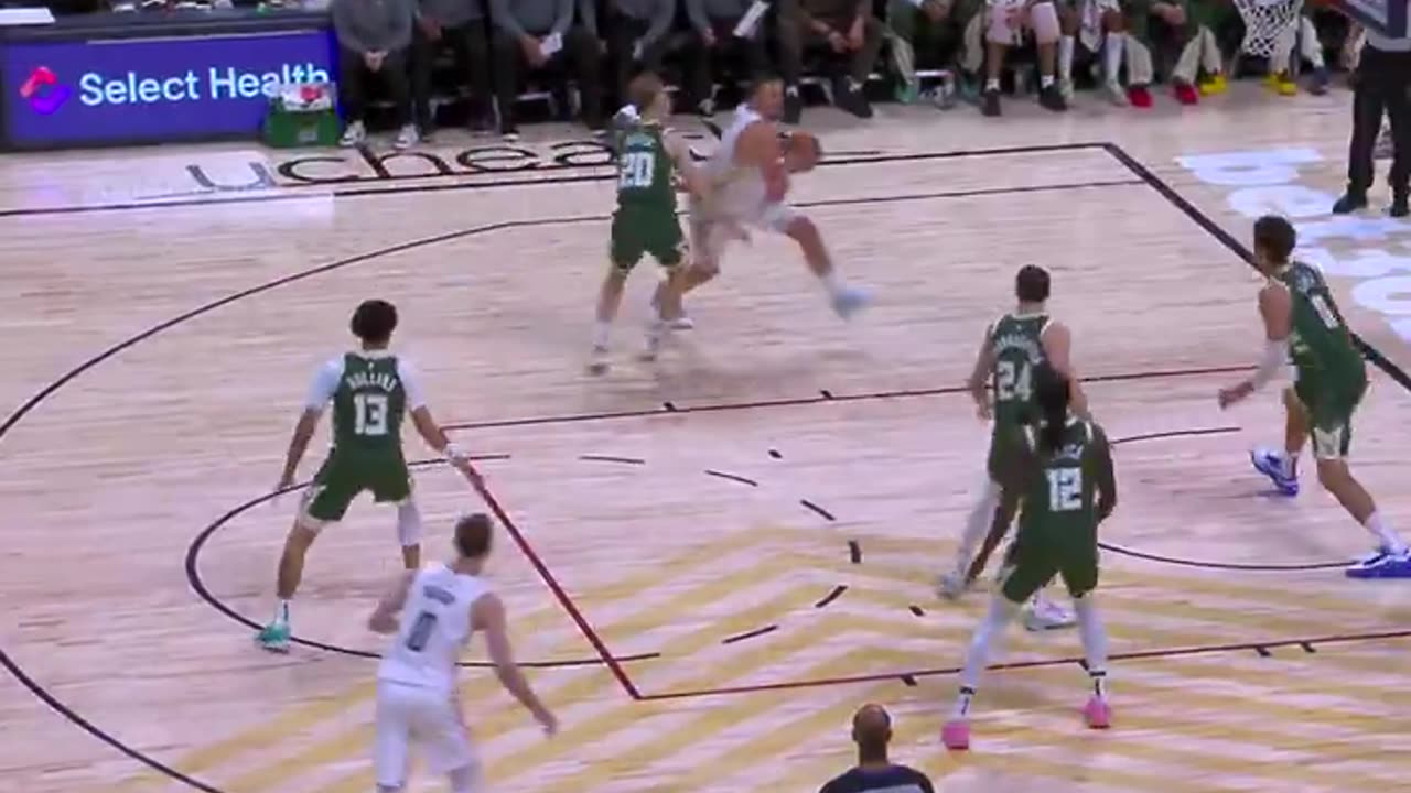 NBA - 1st game back... 31, 7 and 7 through 3Q for Joker 🤷‍♂️