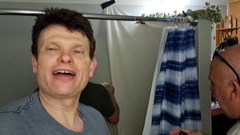 HOW TO LIGHT A MOVIE SET
