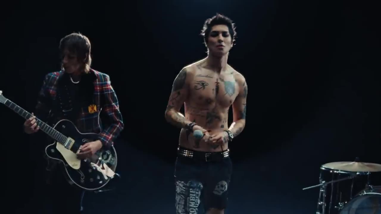 palaye royale showbiz