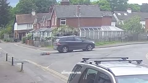 Urban cyclists inhale concentrated, carcinogenic exhaust from vehicles ahead.