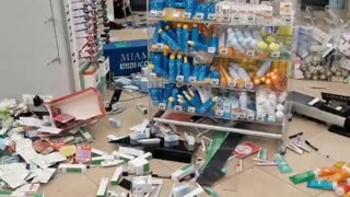 The usual suspect destroyed some cars and even a pharmacy (€ 50,000 in damages)