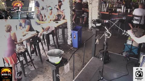 LIVE Music Everyday!