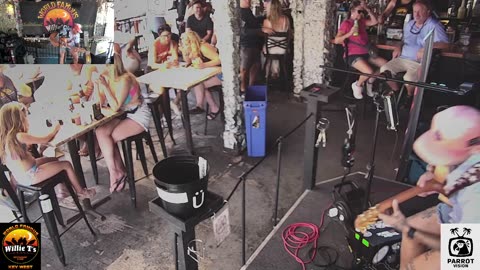 LIVE Music Everyday!