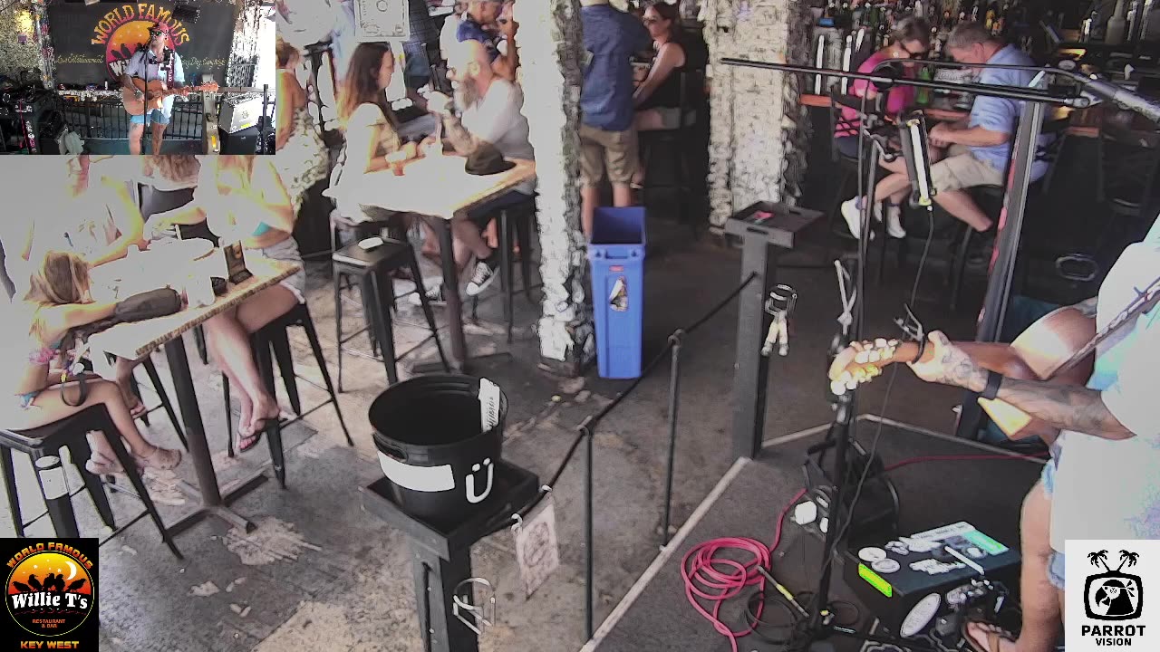 LIVE Music Everyday!