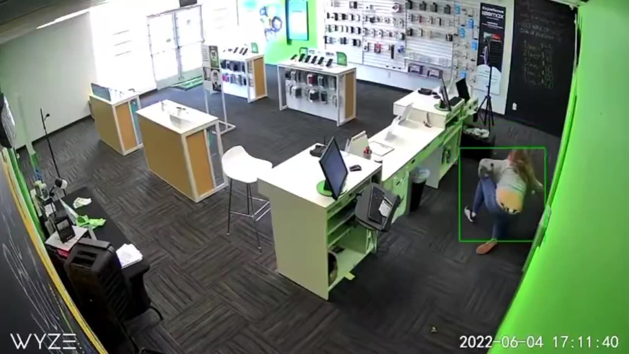 African attacks White woman