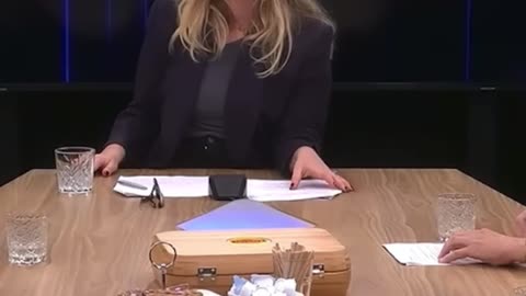 Zijn we toe aan een nieuwe democratische structuur? "Onze soevereiniteit zijn we volledig kwijt"