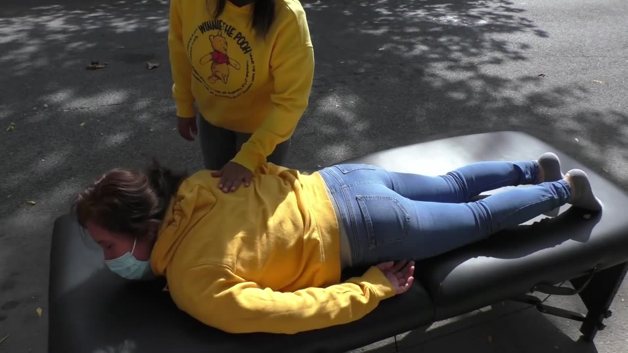[Full] Luodong Massages Mexican Woman On The Massage Table